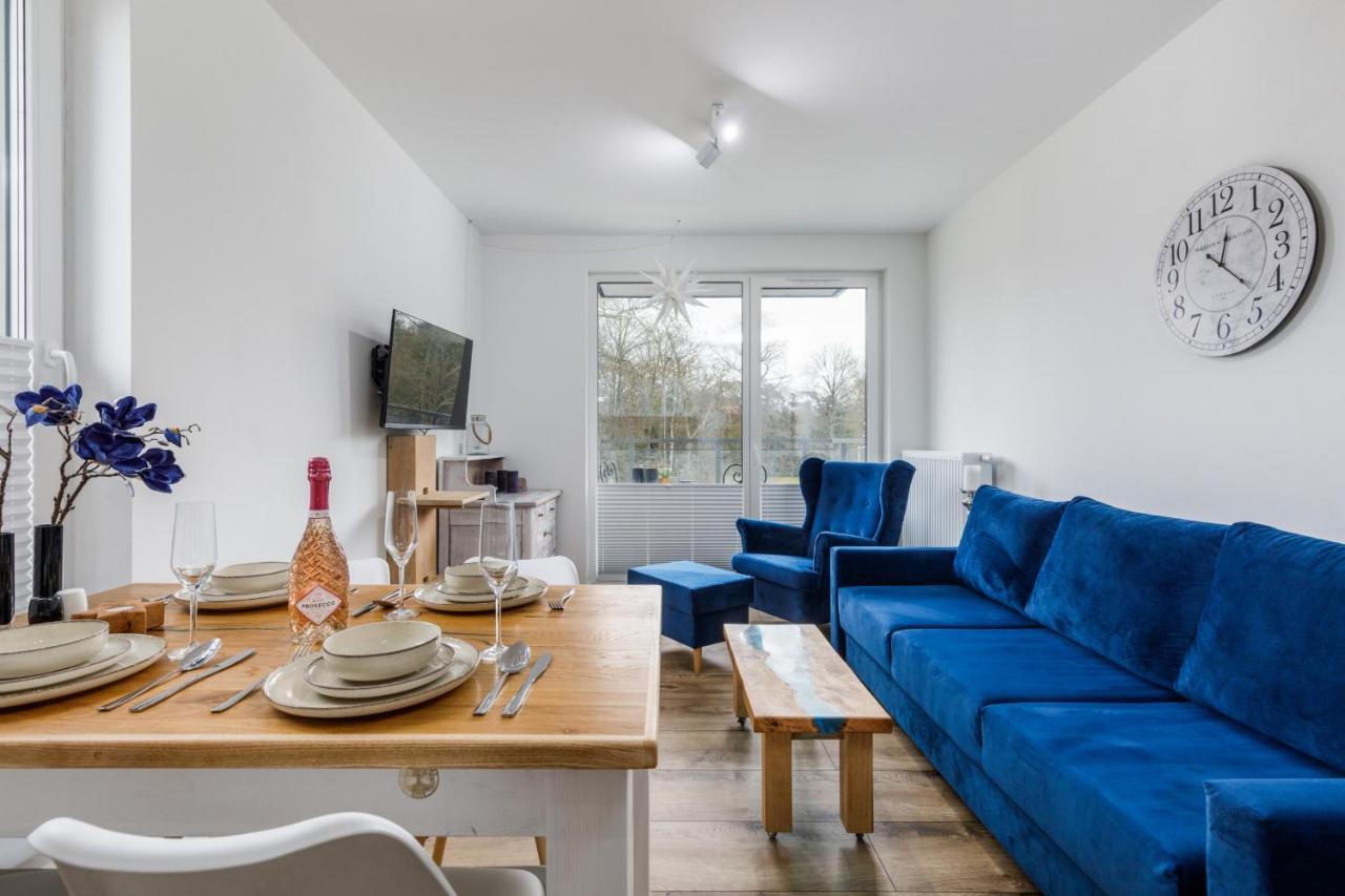 Green Square Apartment With Balcony Swinoujscie By Noclegi Renters Exteriör bild
