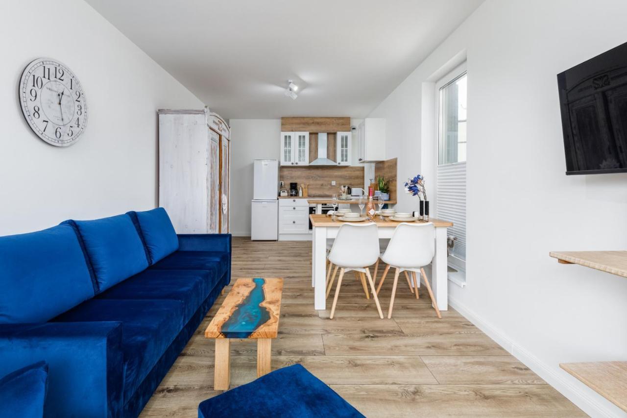 Green Square Apartment With Balcony Swinoujscie By Noclegi Renters Exteriör bild