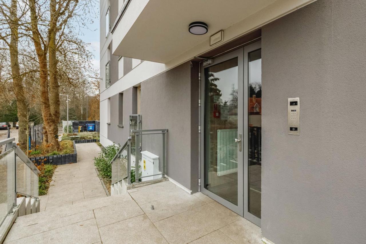 Green Square Apartment With Balcony Swinoujscie By Noclegi Renters Exteriör bild